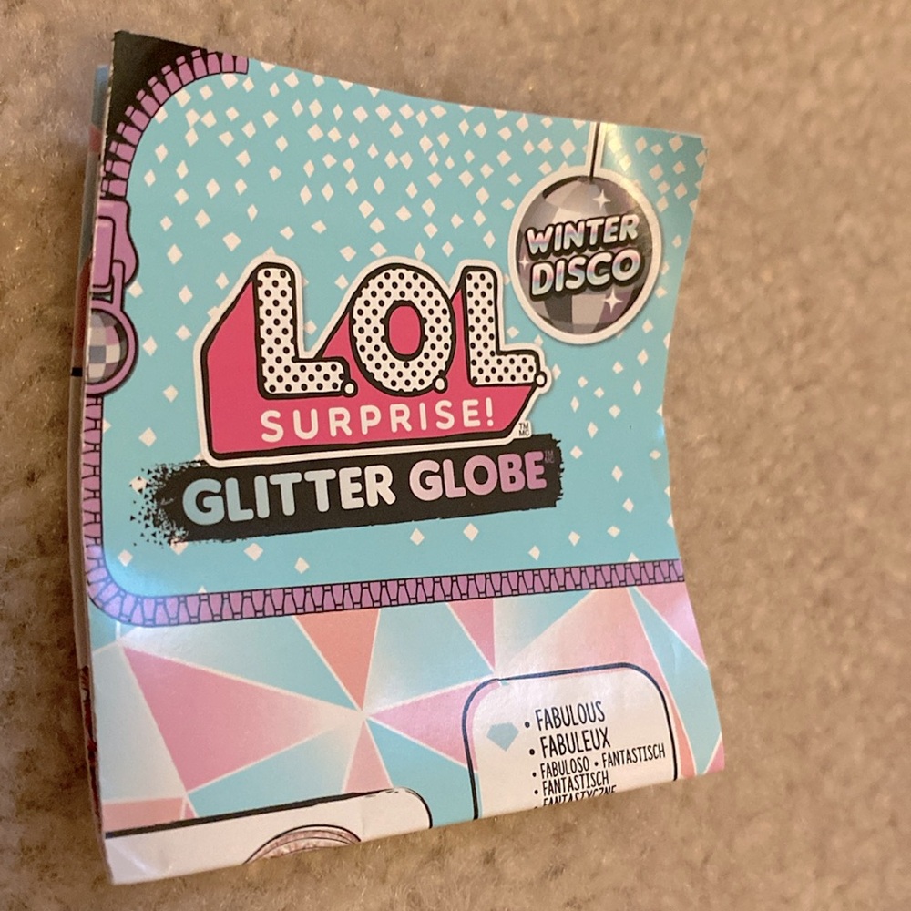 *Brand New* L.O.L Surprise Glitter Globe Doll - Snow Leopard only ever unboxed!! - Picture 12 of 14